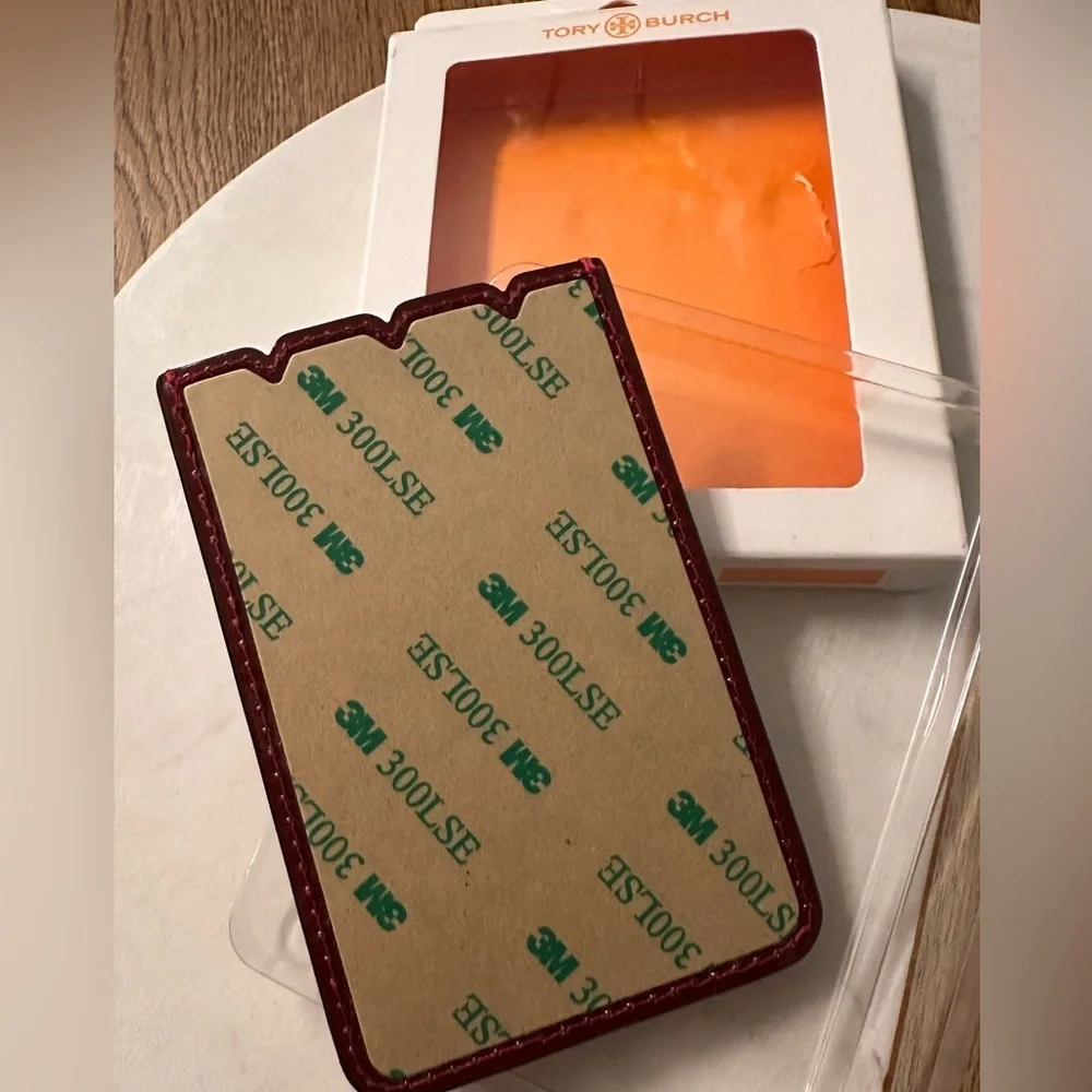 NWT! NEW! Tory Burch Eleanor Gold Logo Phone Card Pocket Holder Croc Embossed